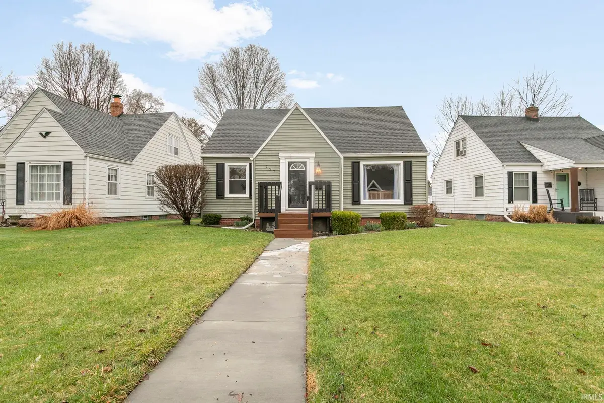727 Marquette Avenue, South Bend, IN 46617 - #1