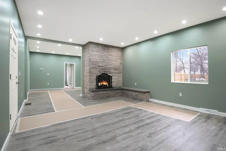 916 W Blaine Avenue, Elkhart, IN 46516 - #3