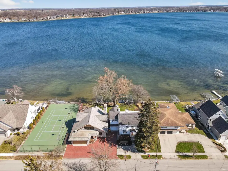 124 N Front Street, Syracuse, IN 46567 - #3