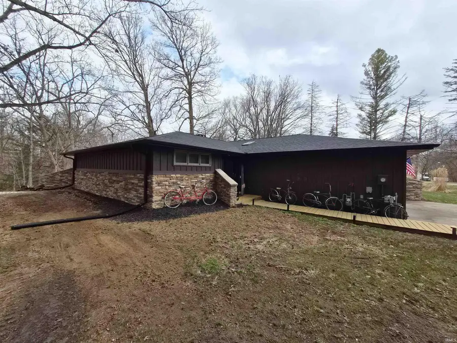 564 E Pink Magnolia Drive, Winona Lake, IN 46590 - #2