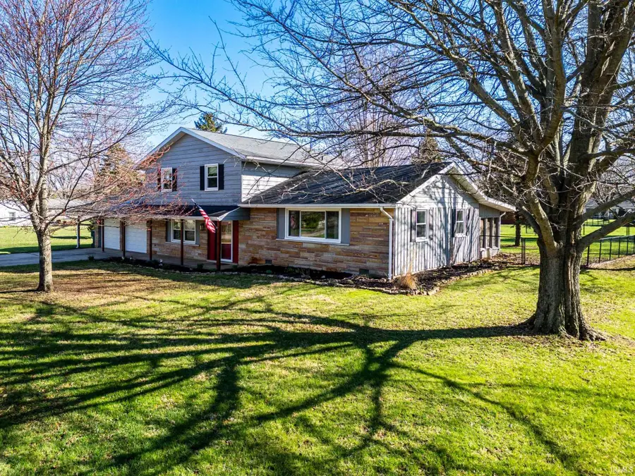 5822 W Hellis Drive, Muncie, IN 47304 - #2