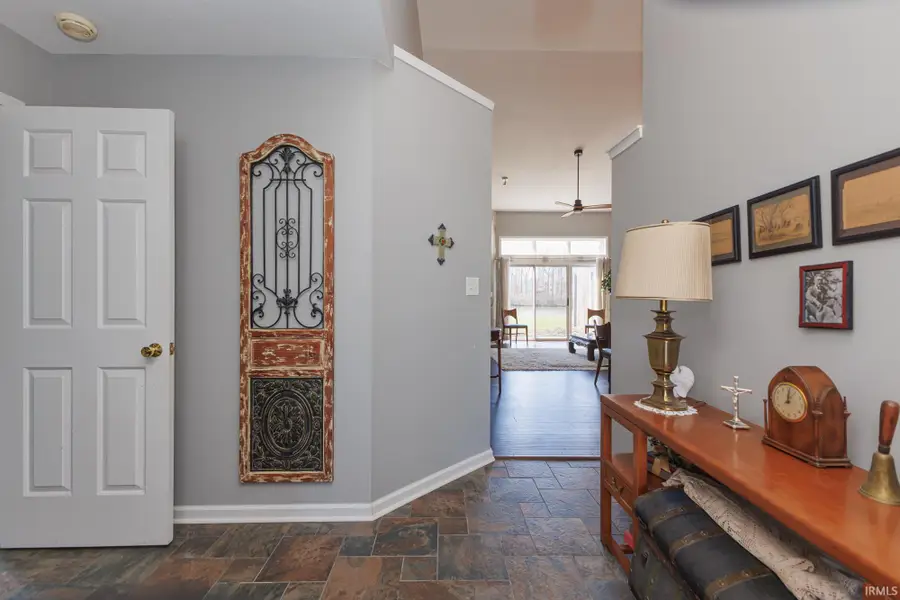 3909 N Lakeside Drive, Muncie, IN 47304 - #3