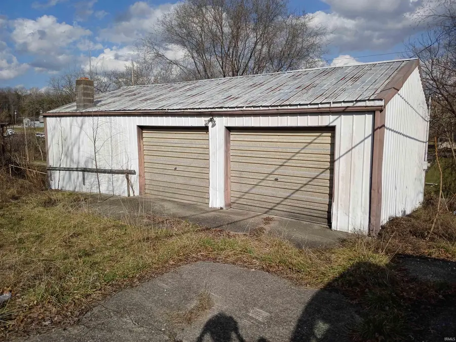 1306 1st St, Bedford, IN 47421 - #2