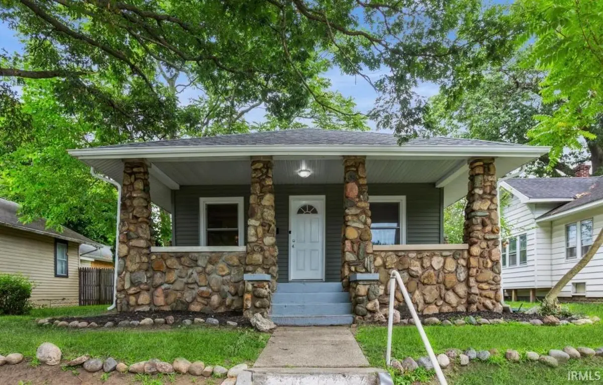 516 N Logan Street, Mishawaka, IN 46545 - #1