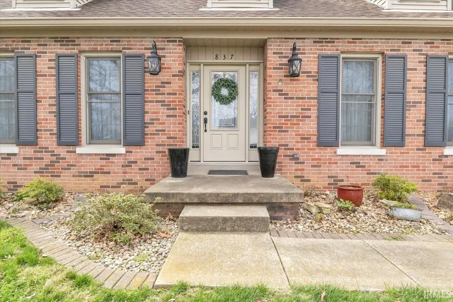 837 Magnolia Drive, Mount Vernon, IN 47620 - #2