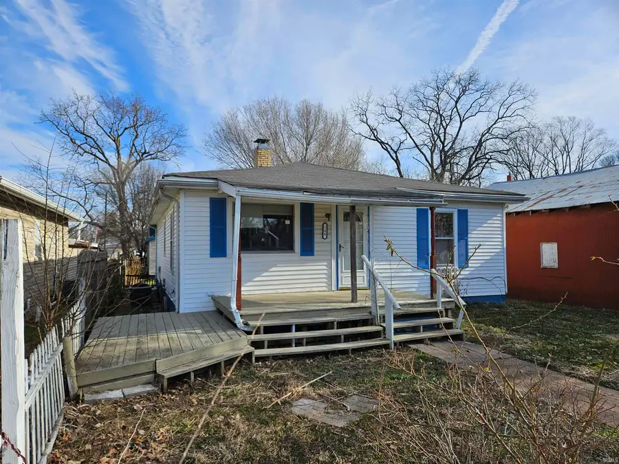 108 E Eberwine Avenue, Vincennes, IN 47591 - #2