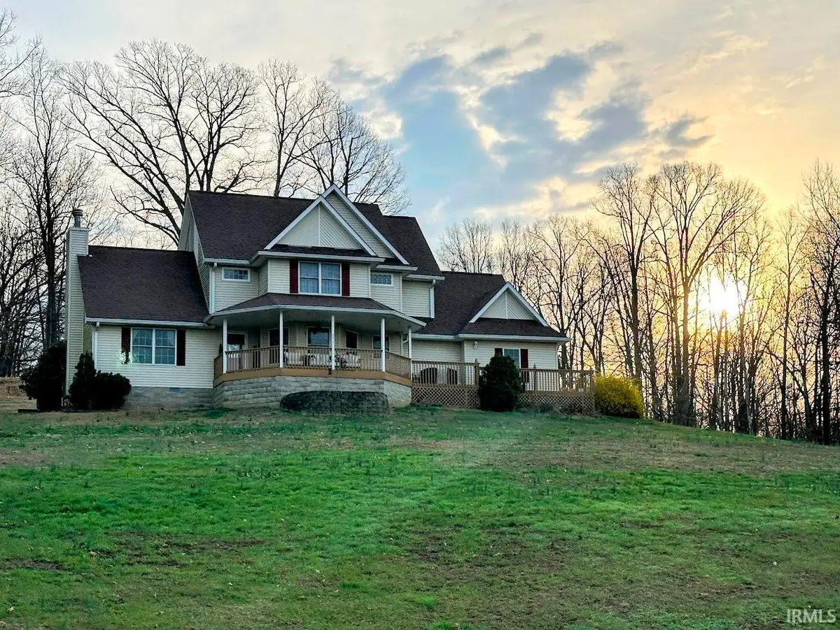 692 N Parker Lane, Bloomfield, IN 47424 - #1