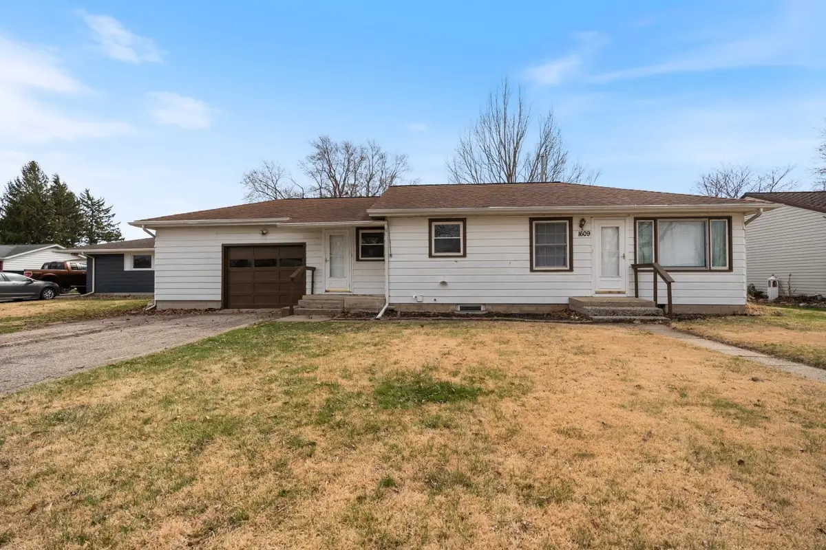1609 Westchester Drive, North Manchester, IN 46962 - #1