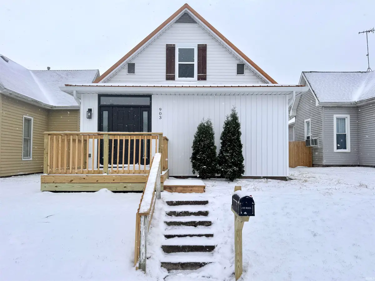 903 S Water Street, Jonesboro, IN 46938 - #1