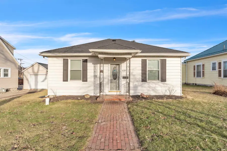 921 S Main Street, Kendallville, IN 46755 - #2