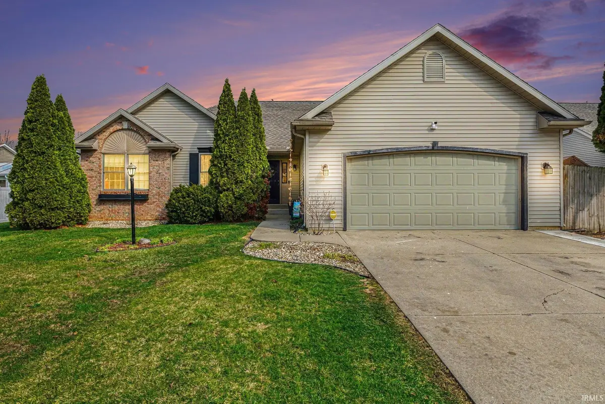 1809 Elizabethan Court, South Bend, IN 46614 - #1