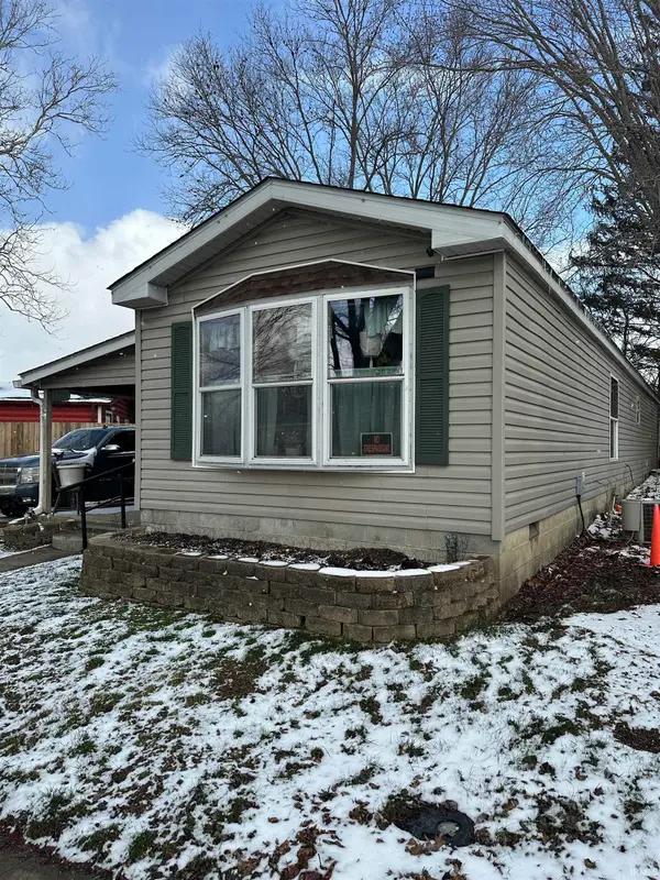 1004 Van Bibber Lake Estates, Greencastle, IN 46135