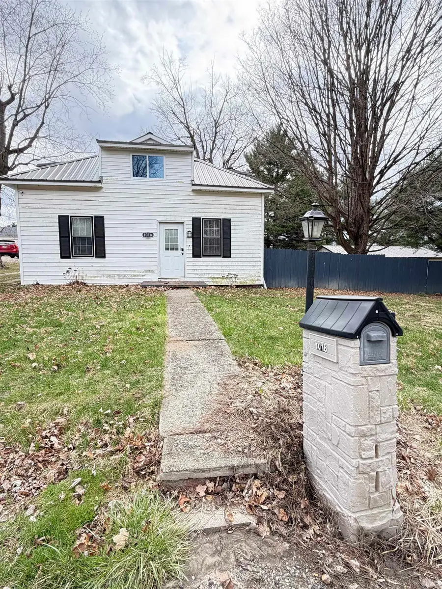 1018 E 8th Street, Veedersburg, IN 47987 - #2