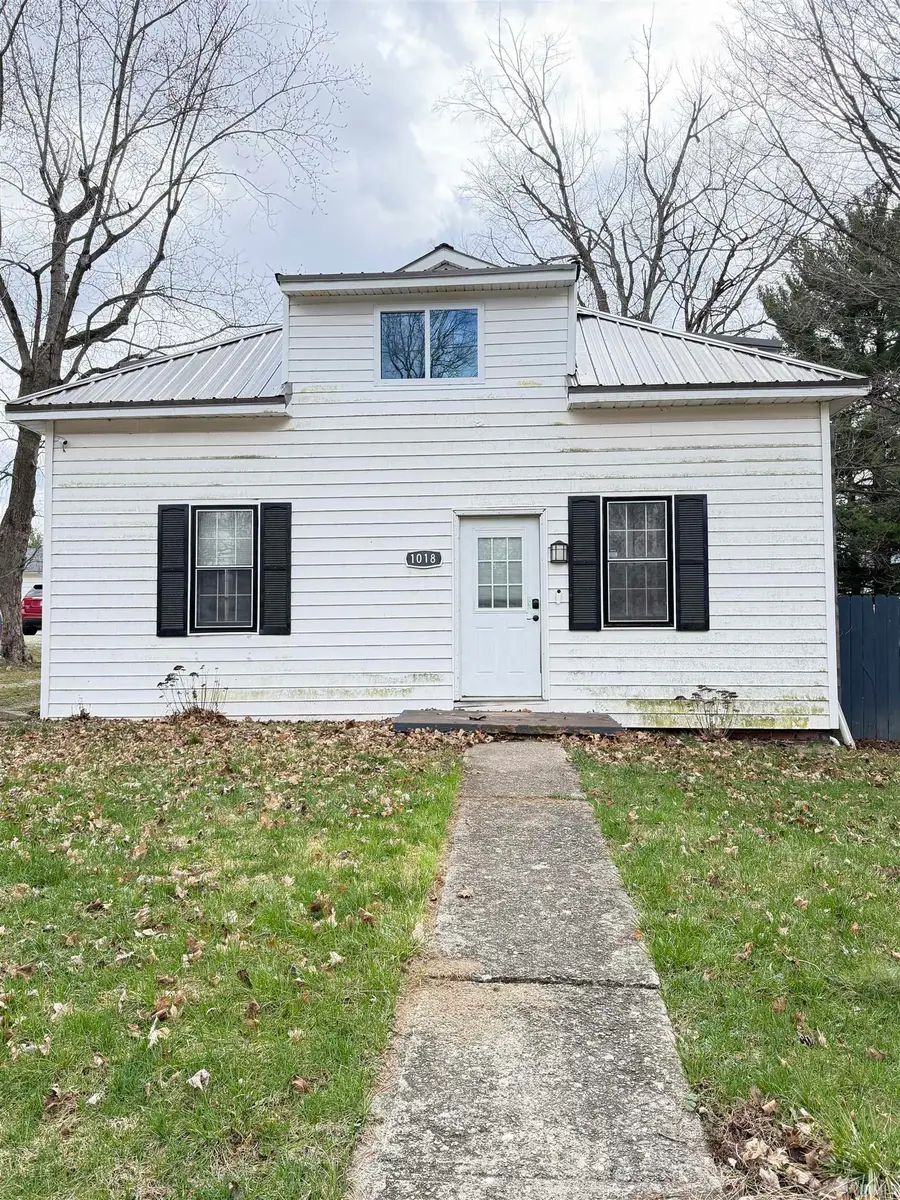 1018 E 8th Street, Veedersburg, IN 47987 - #3