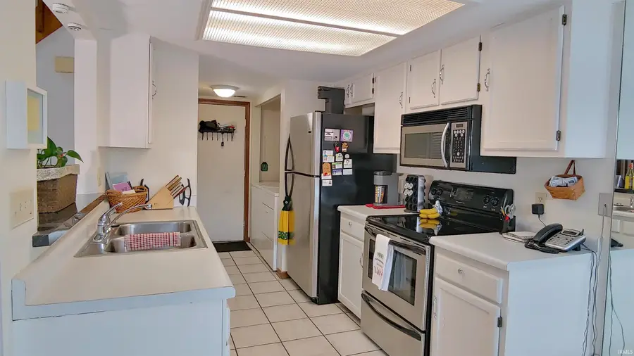 6212 Sawmill Woods Drive, Fort Wayne, IN 46835 - #2