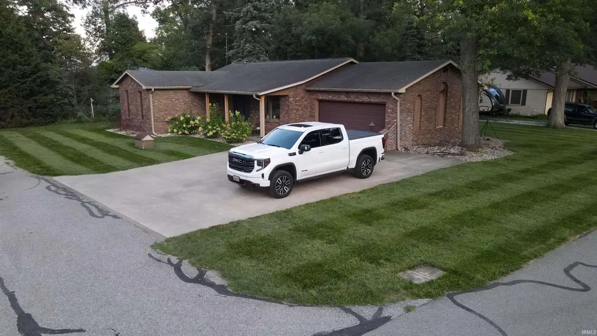 509 E Woodlawn Drive, Winamac, IN 46996 - #1
