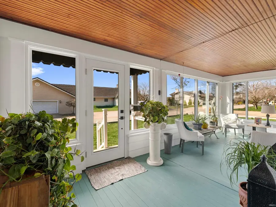 408 W Water Street, Newburgh, IN 47630 - #3