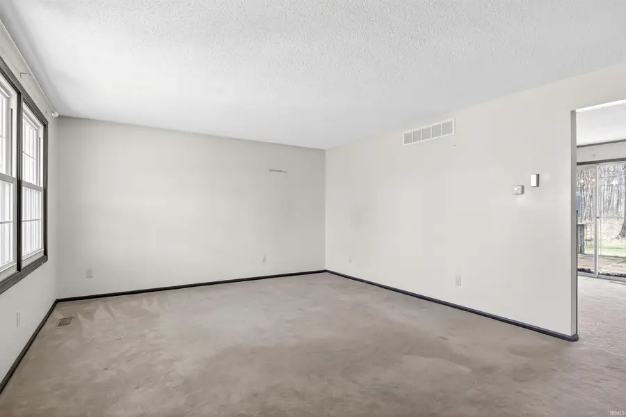 4918 Wheatridge Road, Fort Wayne, IN 46835 - #3