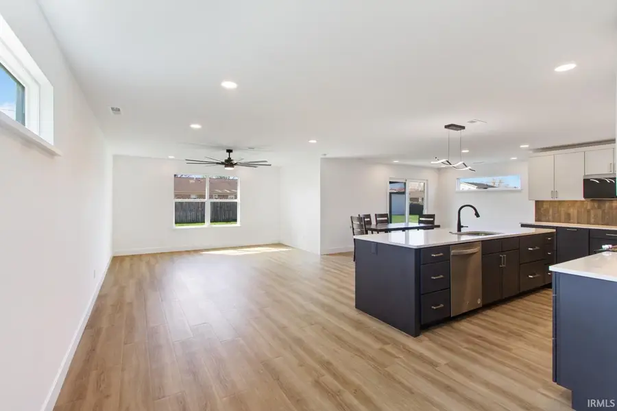 1310 Mockingbird Lane, Mount Vernon, IN 47620 - #3