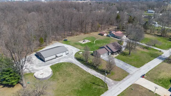 525 Boone Lane, Mitchell, IN 47446