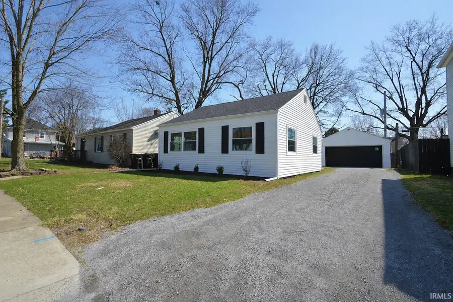 1304 Clara Avenue, Fort Wayne, IN 46805 - #2