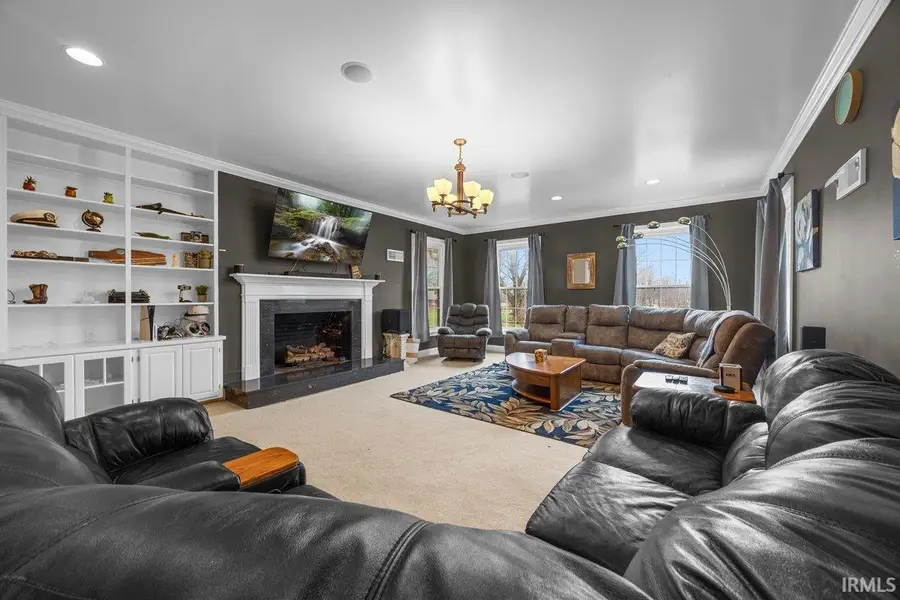 303 S Washington Street, Huntingburg, IN 47542 - #3