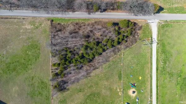 Stonington Road, Orleans, IN 47452