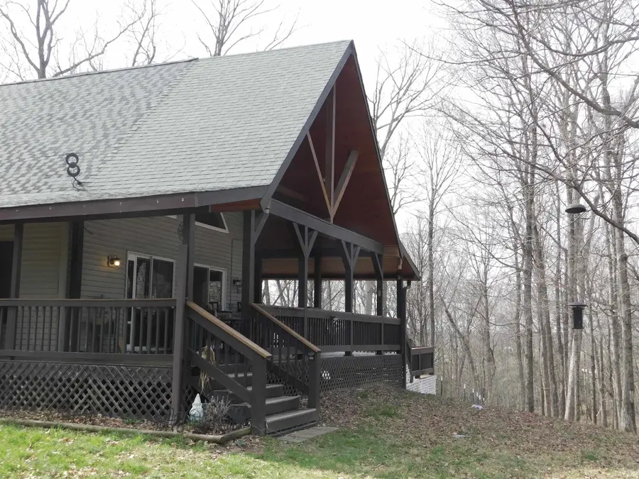 11087 S Trinity Lane, Pekin, IN 47165 - #2