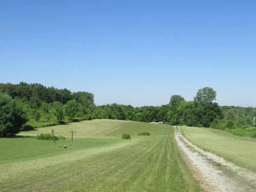 5897 S 775 E Street, Pierceton, IN 46562 - #2