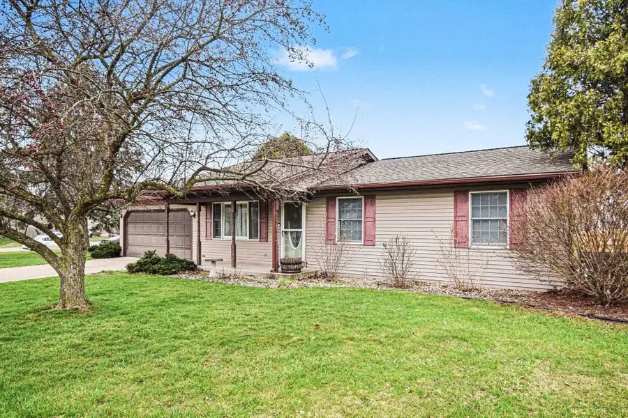 401 S Wheatland Drive, Goshen, IN 46526 - #2