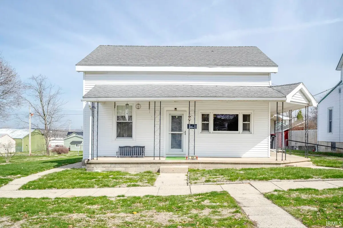 104 W Monroe Street, Attica, IN 47918 - #1