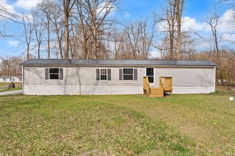 1260 E County Line Rd Ne, Palmyra, IN 47164 - #2