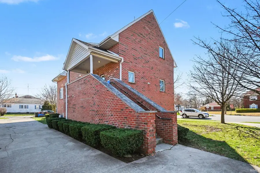 330 N Sunnyside Avenue, South Bend, IN 46617 - #3