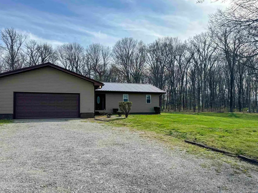 261 W Country Road 800 N, Hazleton, IN 47640 - #2
