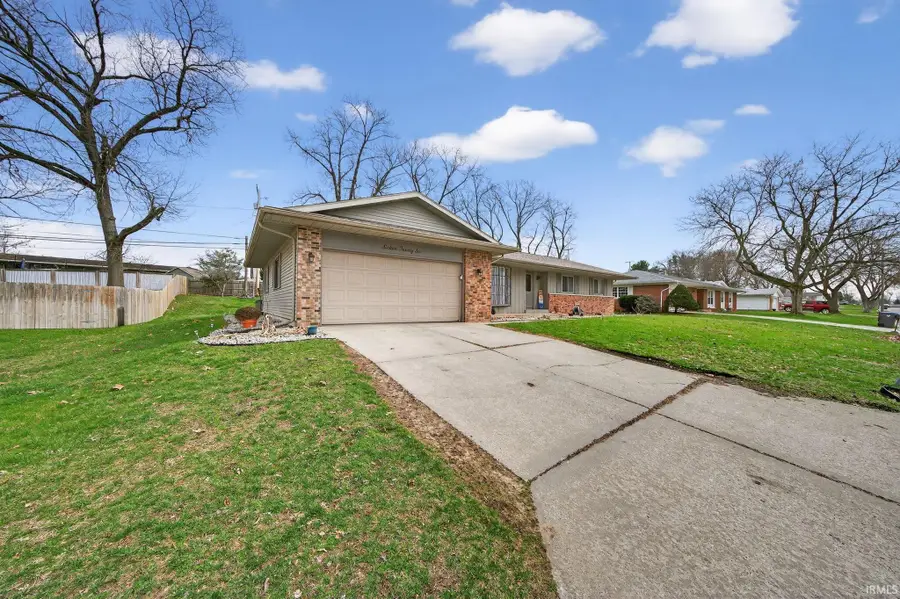 1626 N Bay Drive, Elkhart, IN 46514 - #2