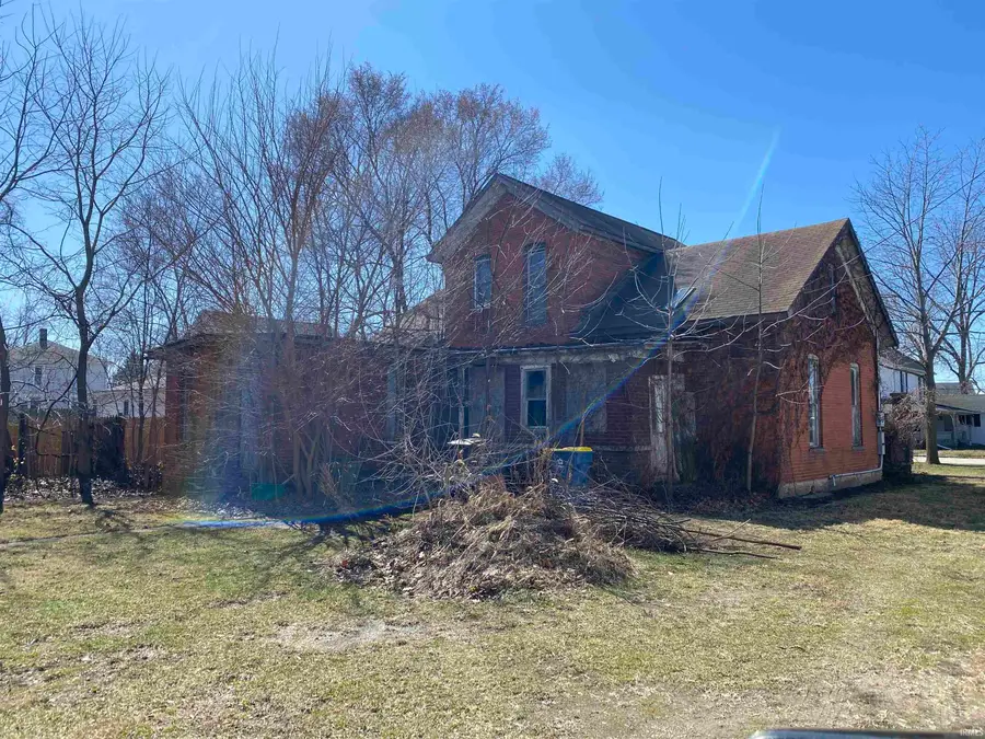 105 S 1st Street, North Manchester, IN 46962 - #3