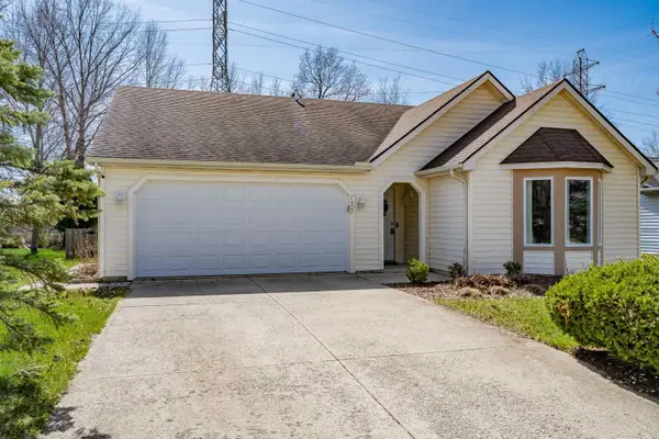 7422 Woodsmill Court, Fort Wayne, IN 46835