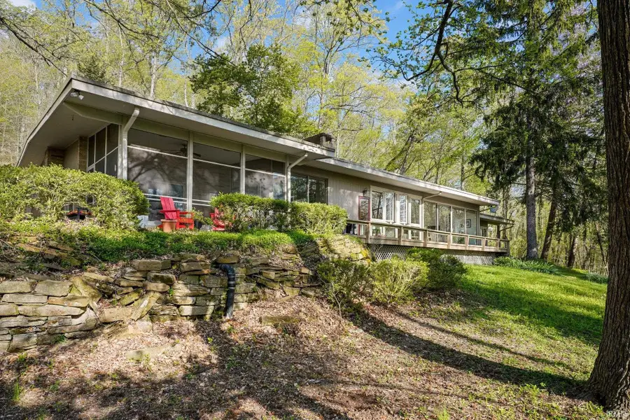 9806 Raintree Dr N, Columbus, IN 47201 - #3