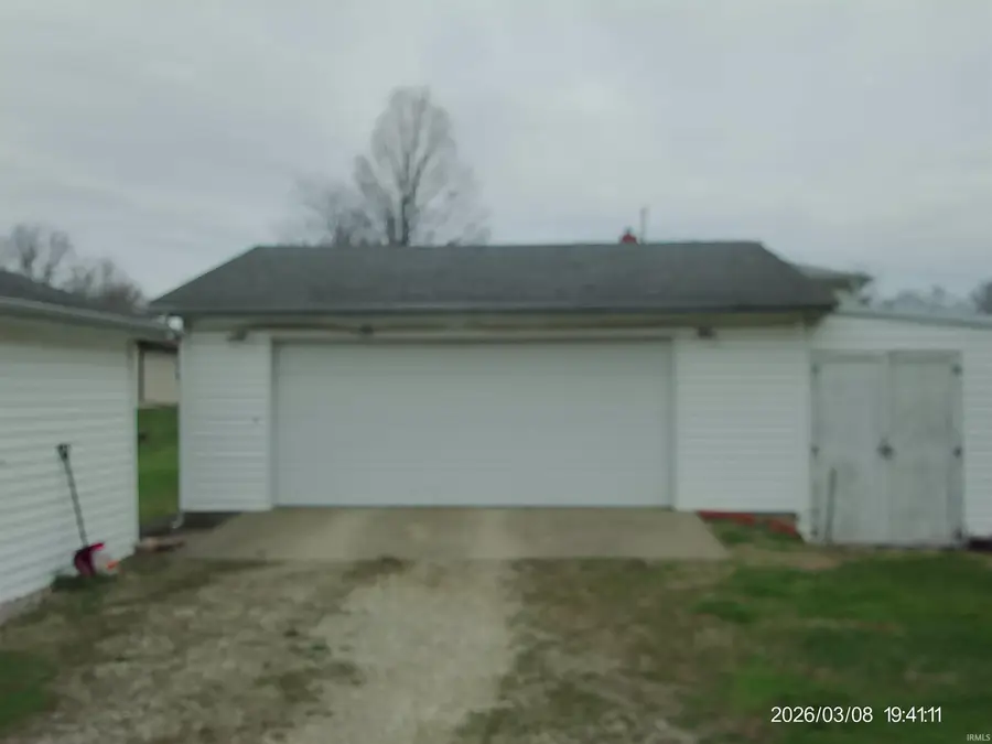 312 W Keeling Street, Veedersburg, IN 47987 - #2