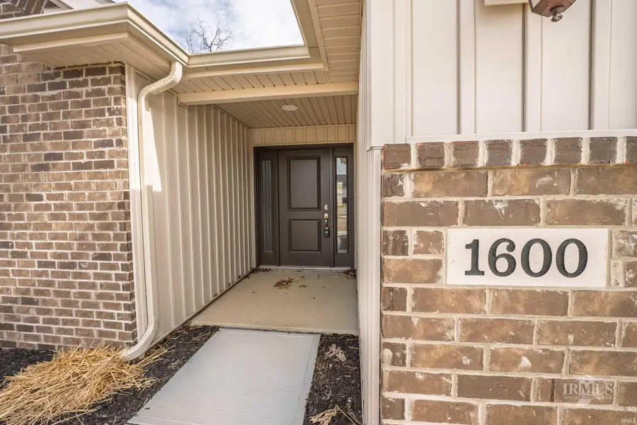 1600 S O'hare Boulevard, Yorktown, IN 47396 - #2