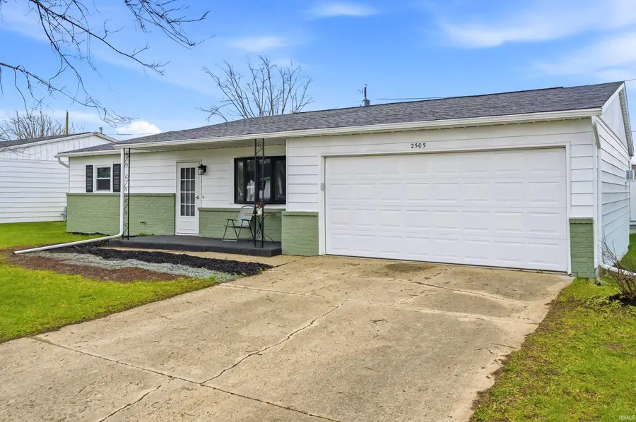 2505 E 26th Street, Muncie, IN 47302 - #2