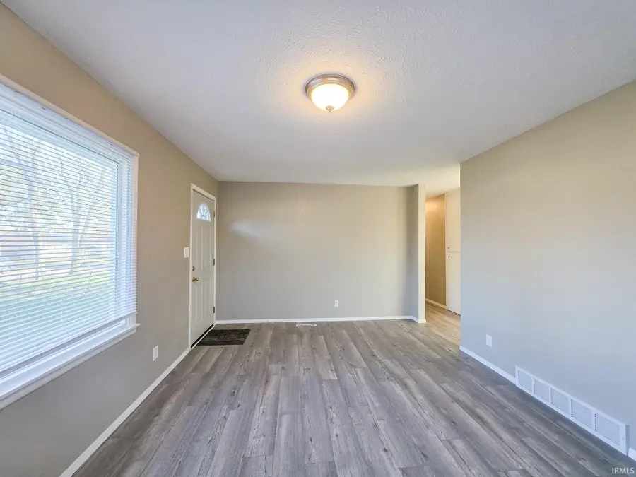 1421 Magnolia Avenue, Elkhart, IN 46514 - #3