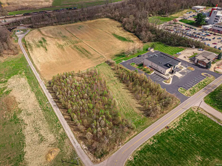 569 N Richland Creek Drive, Princeton, IN 47670 - #3