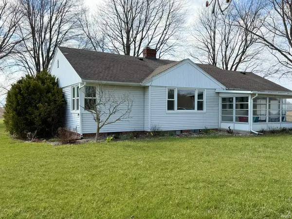 4513 S 700 W Road, Mentone, IN 46539