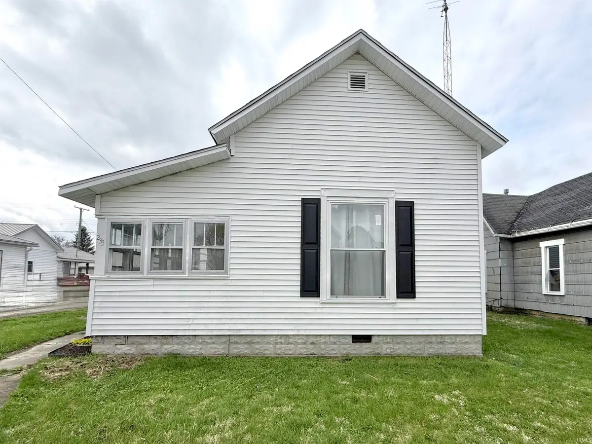 233 E Commerce Street, Dunkirk, IN 47336 - #1