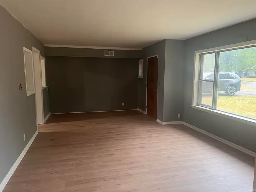 1901 W Riggin Road, Muncie, IN 47304 - #3