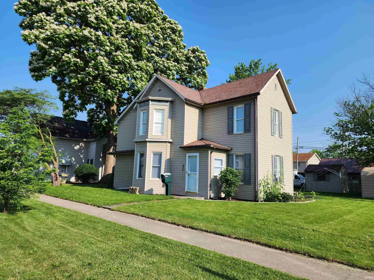 317 E Main Street, Berne, IN 46711 - #1