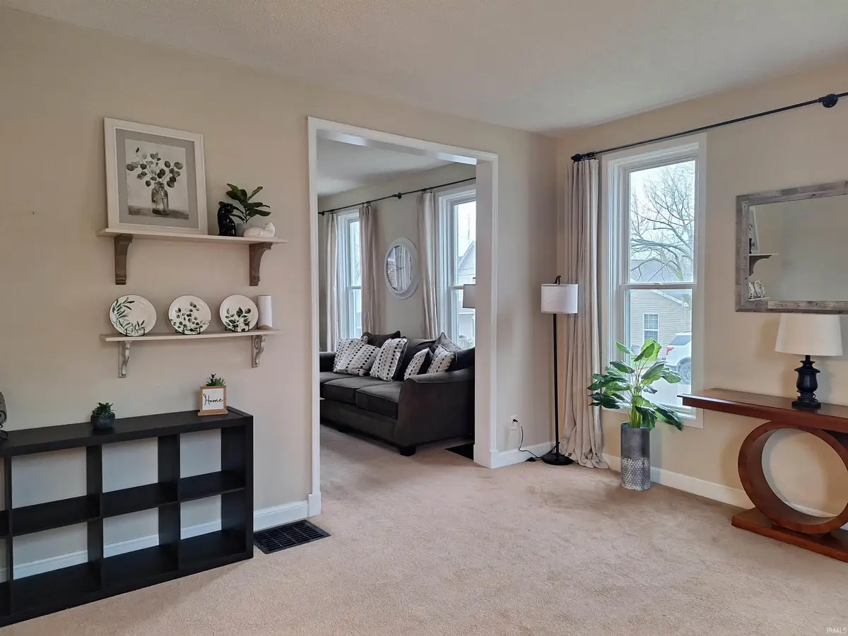 253 W Tipton Street, Huntington, IN 46750 - #1