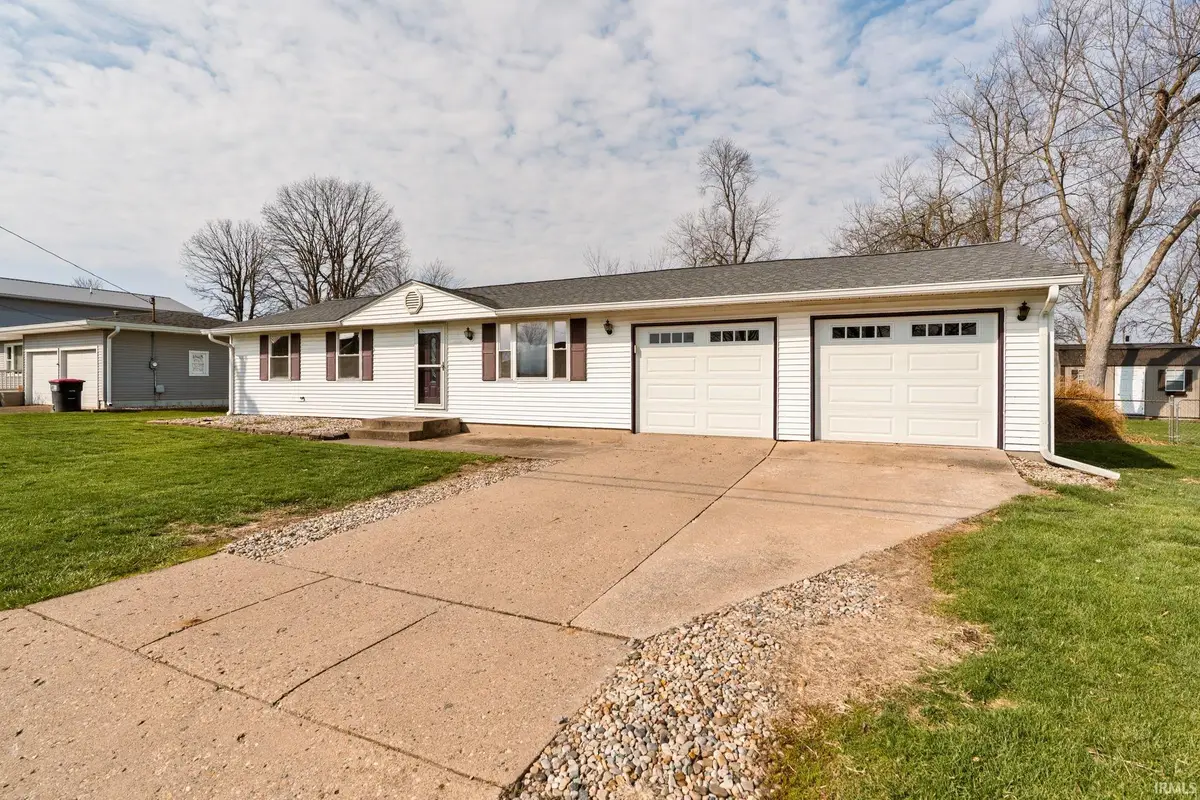 817 S Wood Street, Brookston, IN 47923 - #1