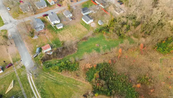 433 S 4th Street, Mitchell, IN 47446